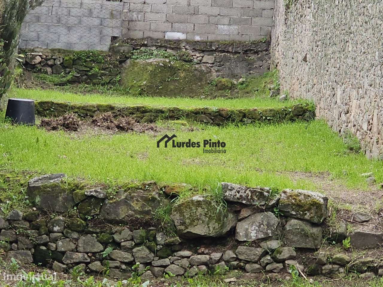 Lote para construção - Grande imagem: 2/4