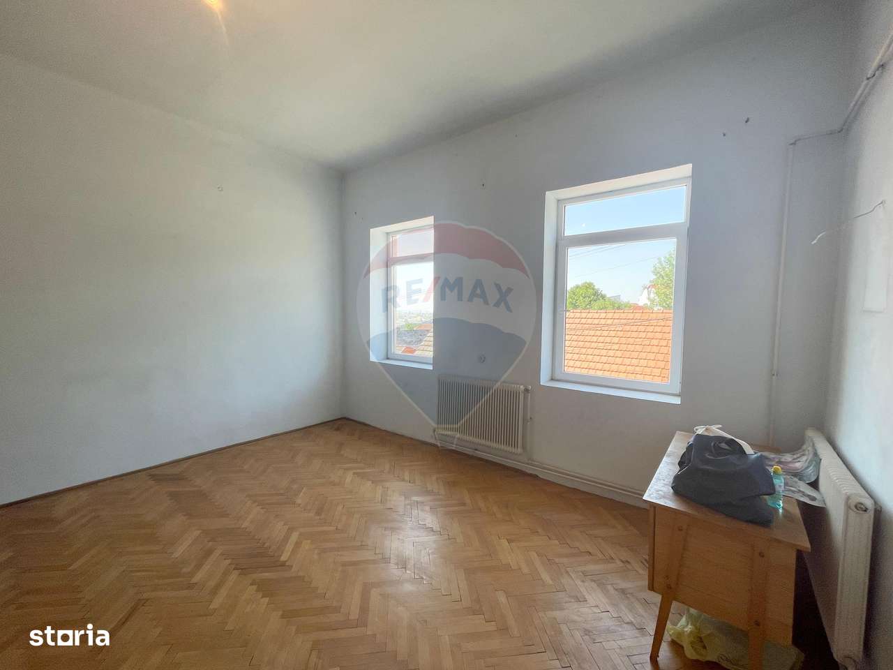 Casă cu 3 camere de vânzare în zona centrala comison 0% - Imagine principală: 4/20