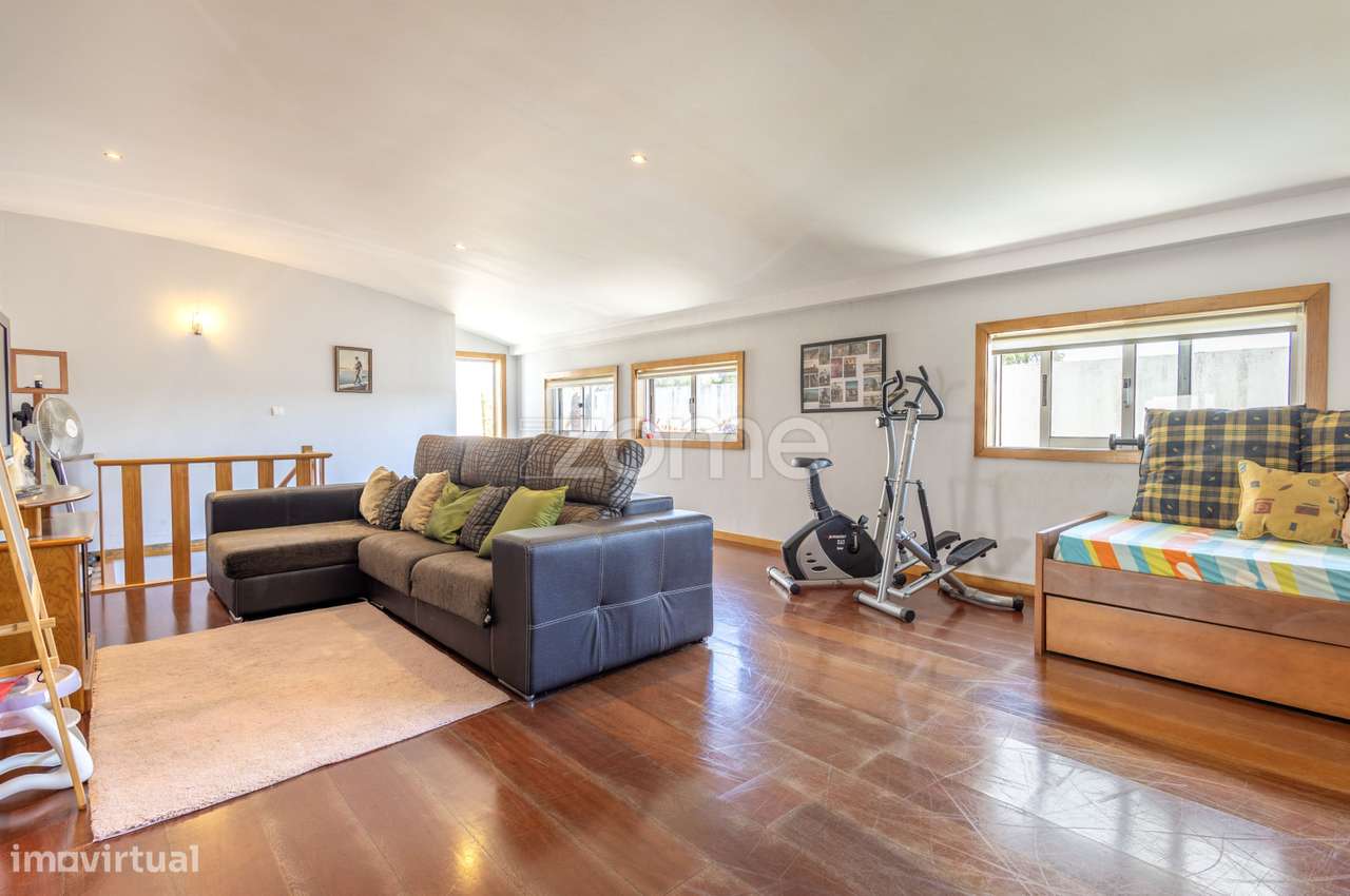 Apartamento a Venda T3 + 1 Duplex Luminoso em Gueifães - Grande imagem: 4/33