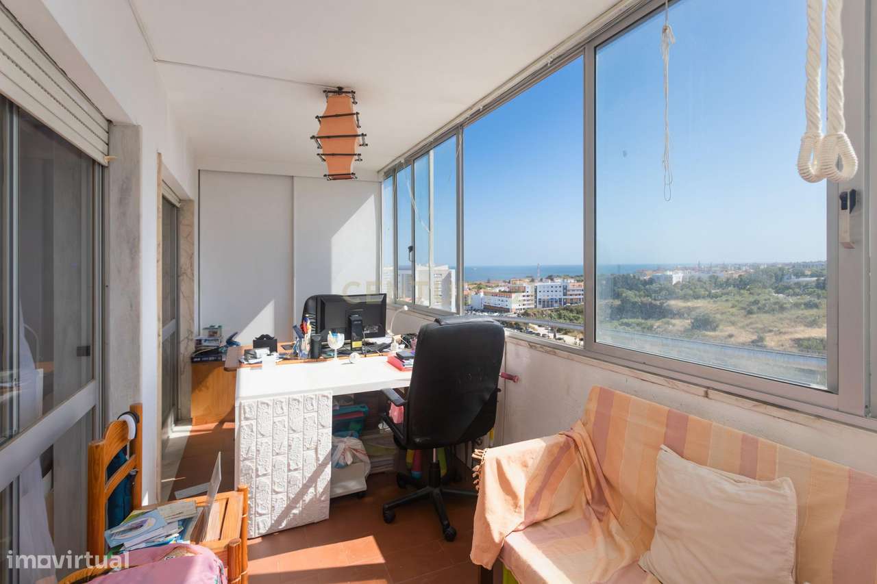 Apartamento T2 em Paço de Arcos com estacionamento. Venha viver entre - Grande imagem: 4/21