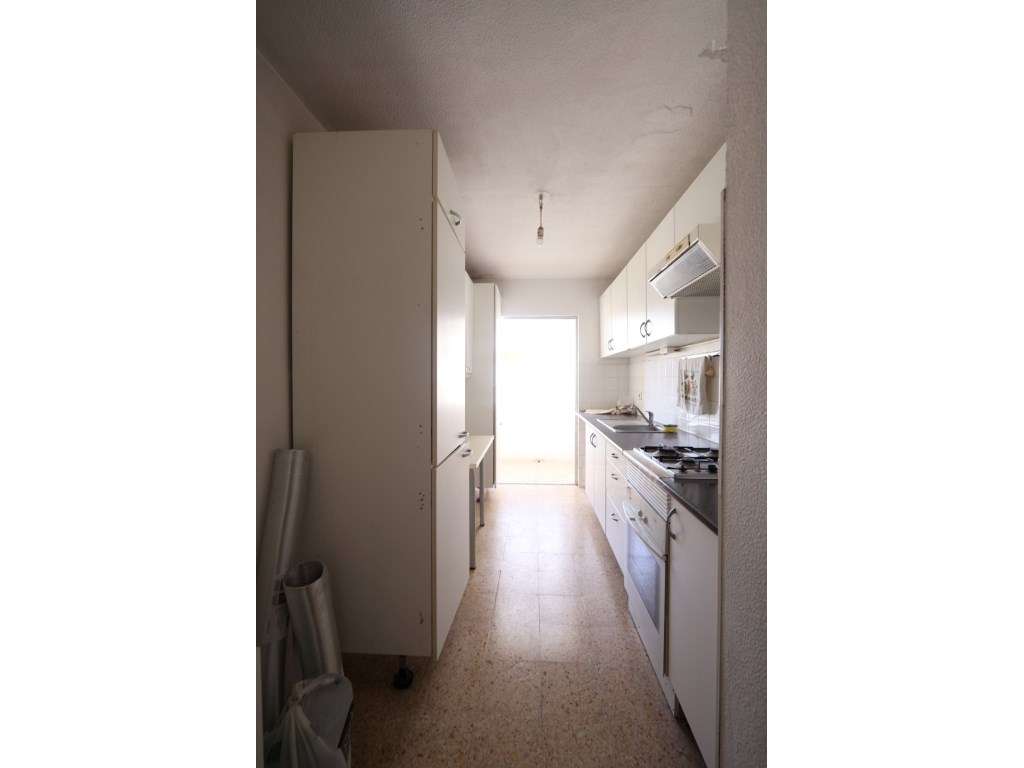 Apartamento T3 Santo António dos Cavaleiros-3