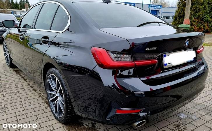 BMW Seria 3 330i xDrive Luxury Line sport - 5