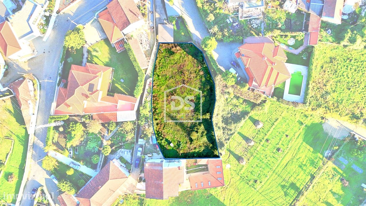 Terreno Para Construção  Venda em Freamunde,Paços de Ferreira - Grande imagem: 1/9