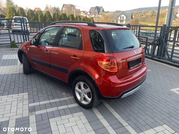 Suzuki SX4 1.6 Comfort Plus 4WD - 3