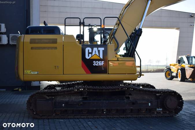 Caterpillar 326FL - 10