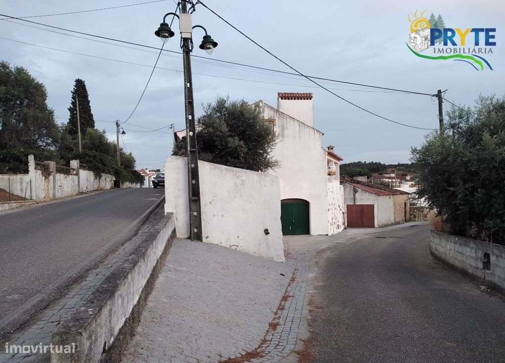 Moradia situada em Amieira do Tejo-16