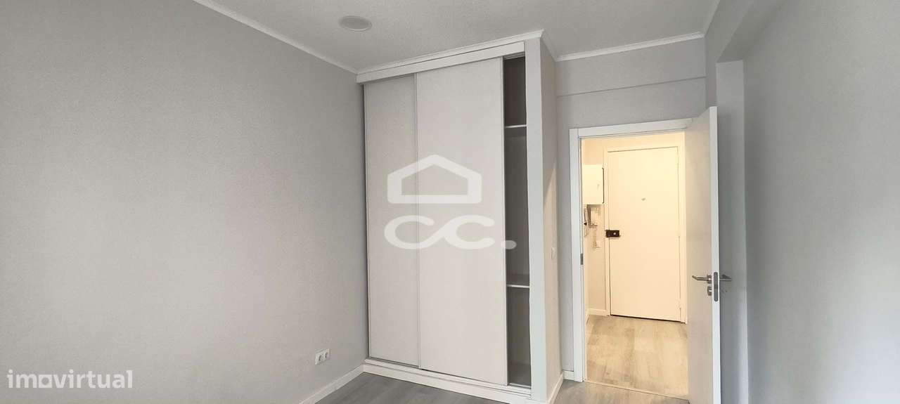 Apartamento T1 Amadora-24