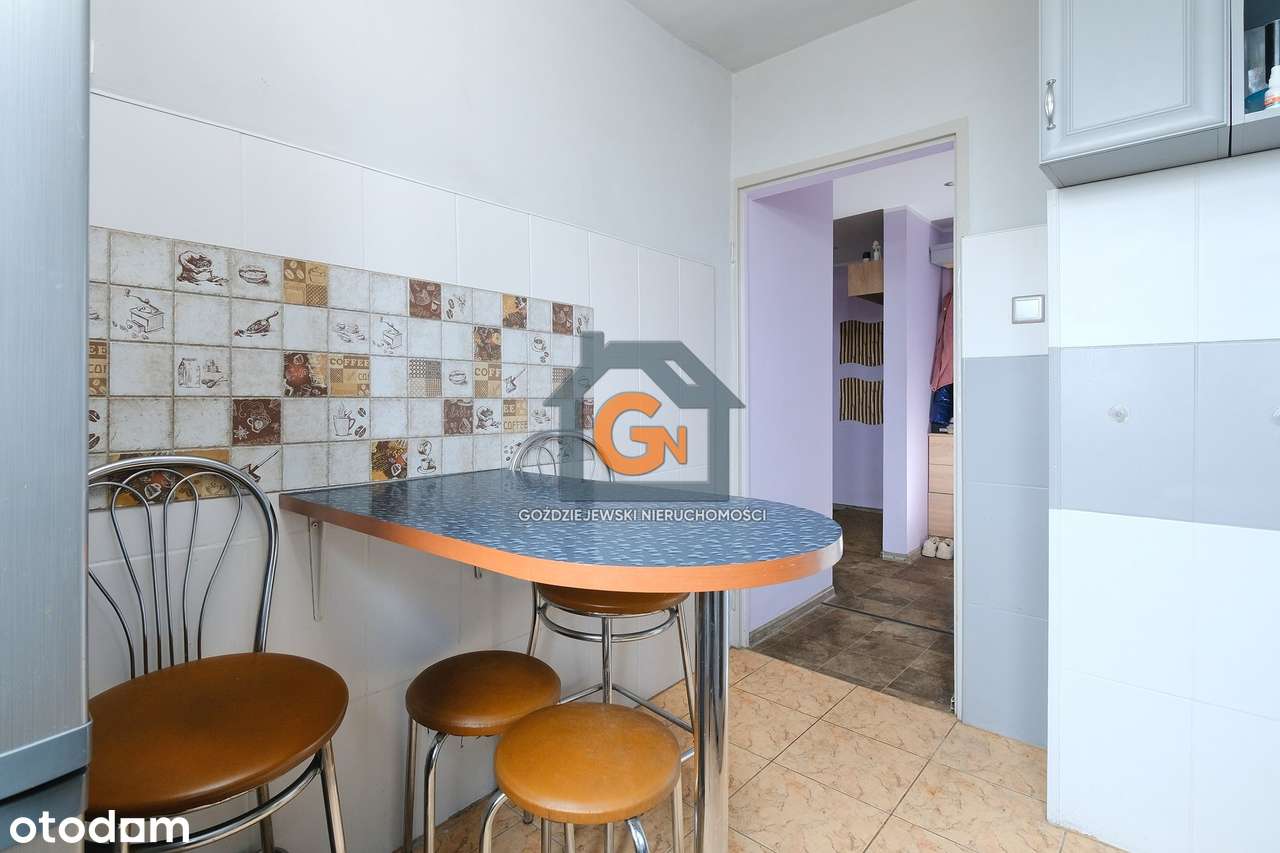 Sprzedam 3 pok. mieszkanie o pow.  57,60m2 ul. Galaktyczna-7