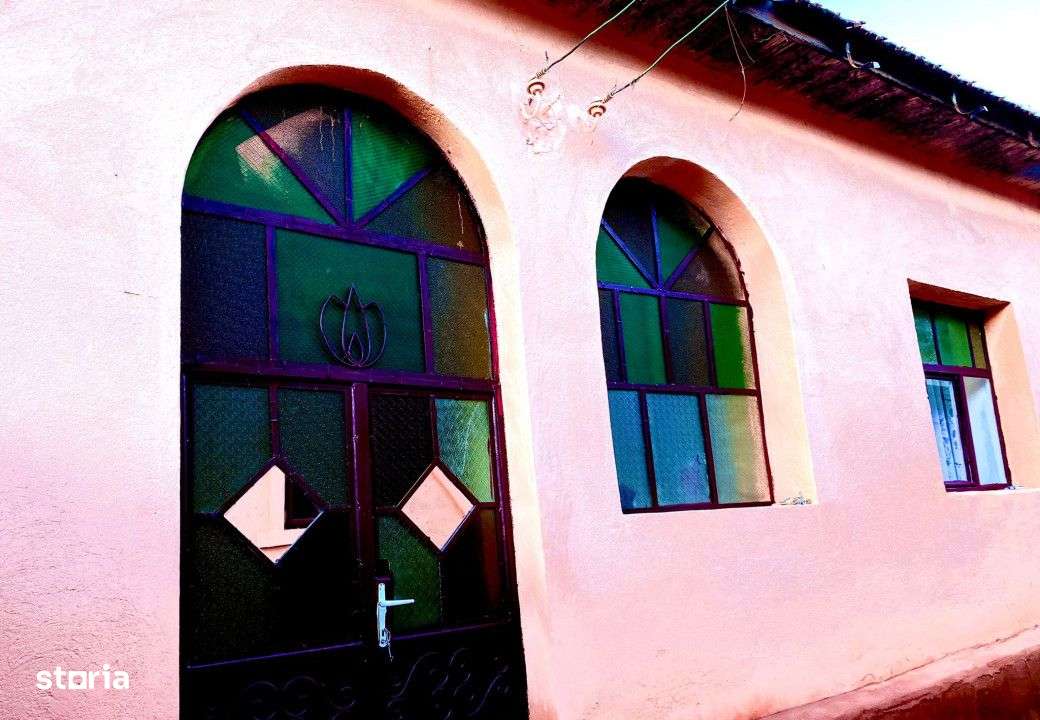 De vanzare, casa in Holod - Imagine principală: 3/15