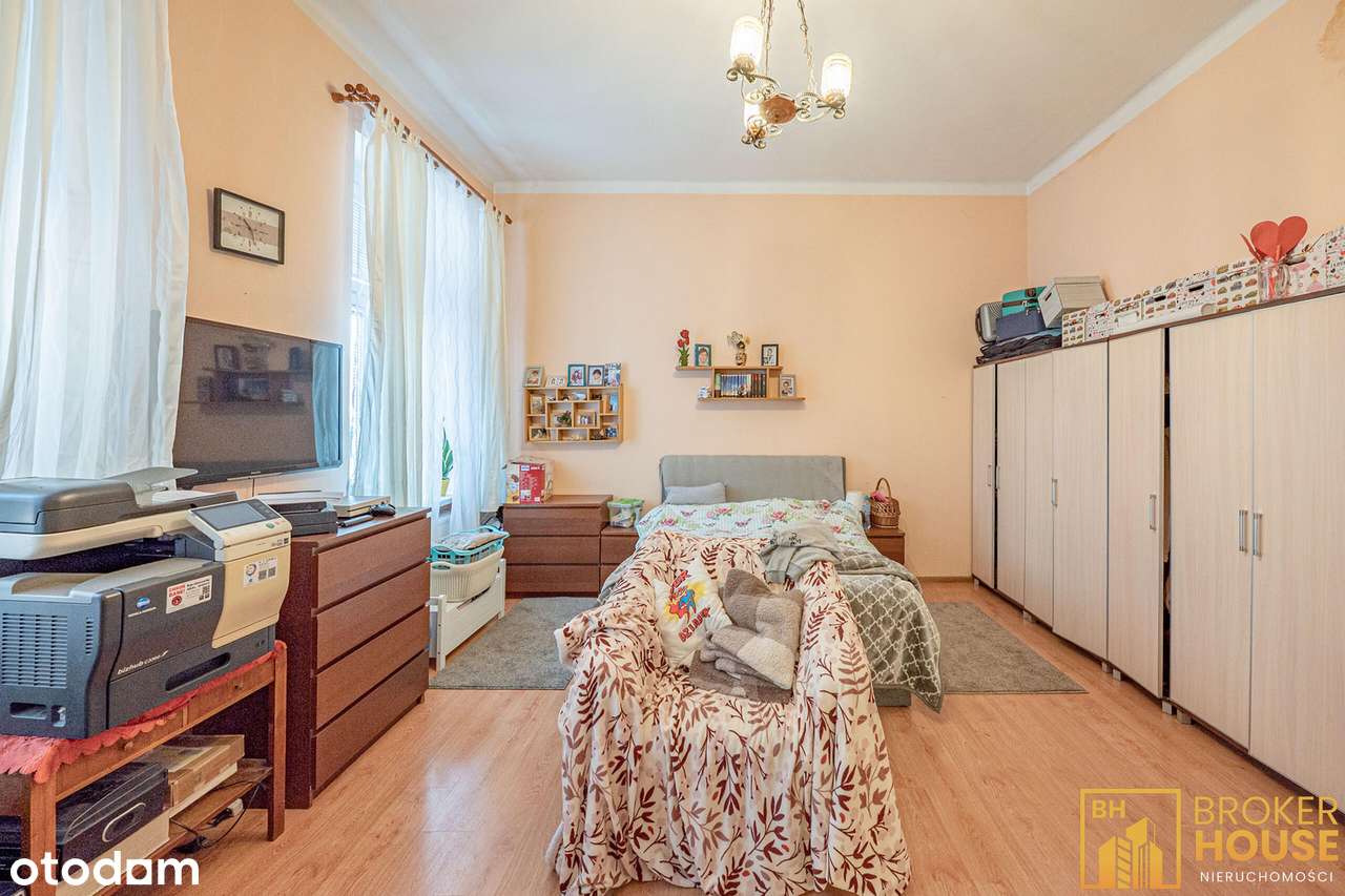 Duże mieszkanie w atrakcyjnej okolicy do remontu - Pełny obrazek: 4/10