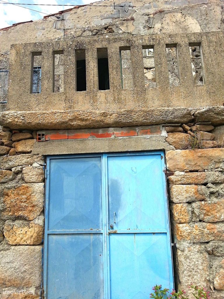Casa para restauro em Póvoa de Penela
