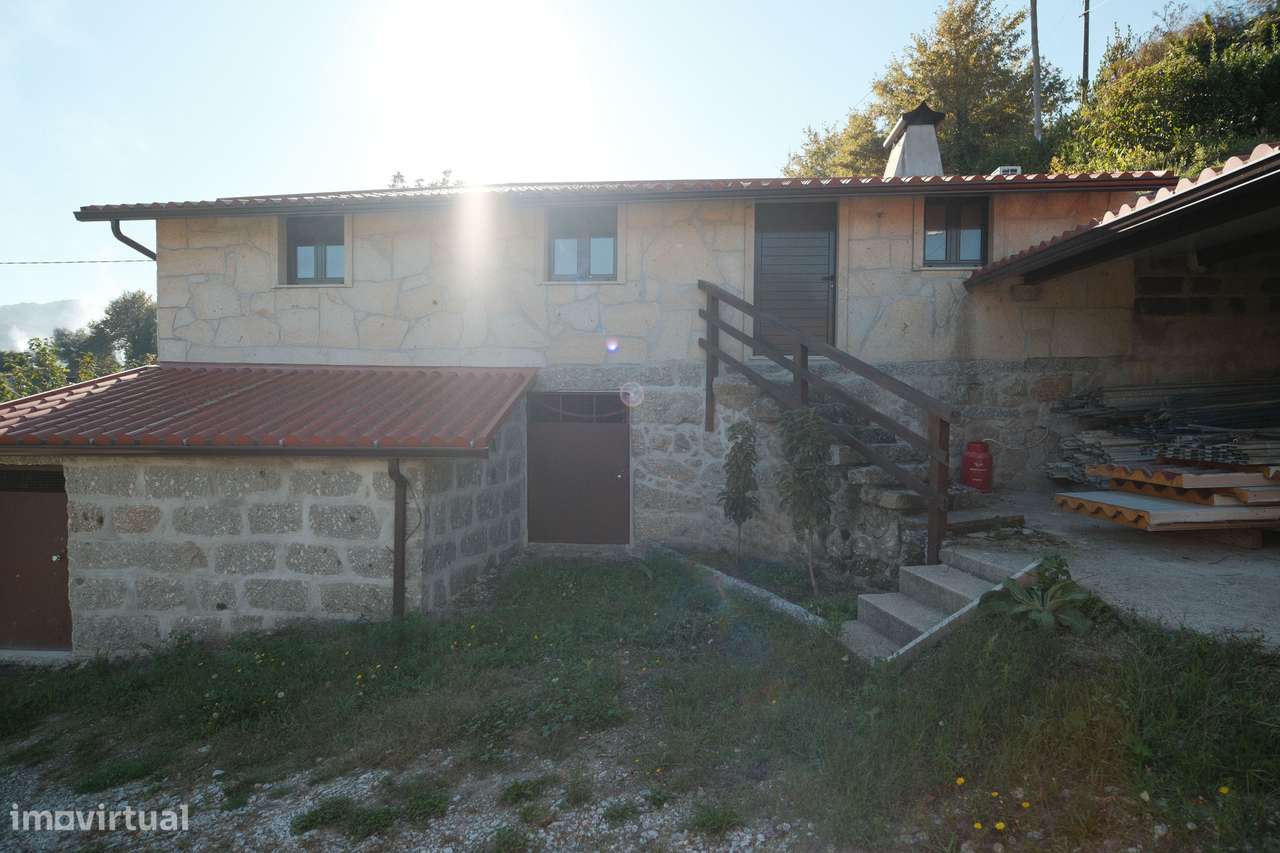 Casa em pedra com 5.000 m² de terreno| Stone house, 5.000 m² of land - Grande imagem: 4/16