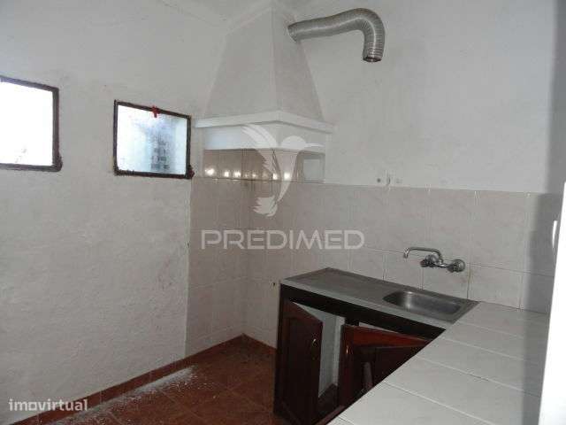 PRÉDIO COMPOSTO POR 4 APARTAMENTOS T1 EM MONTARGIL - Grande imagem: 5/13