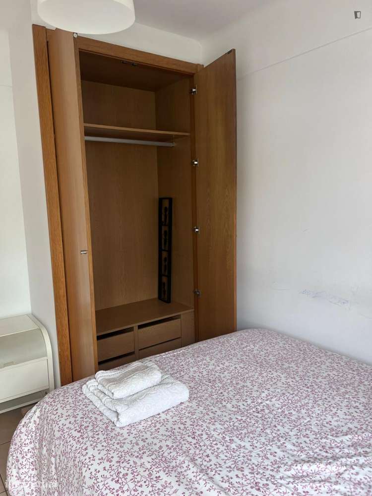 Quarto - localizado em Carnide Lisbon - Grande imagem: 4/10