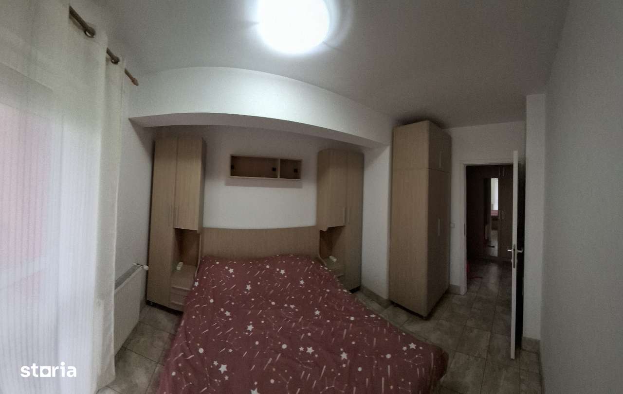 Oferim Apartament cu2 camere , balcon, lift și securitate sporită - Imagine principală: 3/10