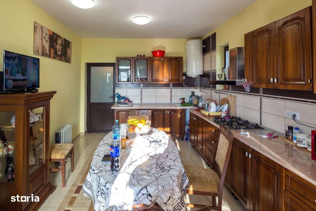 Vila S+P+2+M 520mp luminoasa si spatioasa si curte 300mp Voluntari Ilf-6