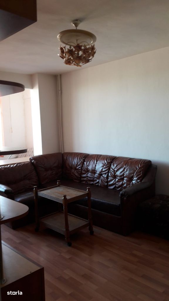 Apartament de vanzare 2 camere decomandat etaj 7 din 9 zona Iosia