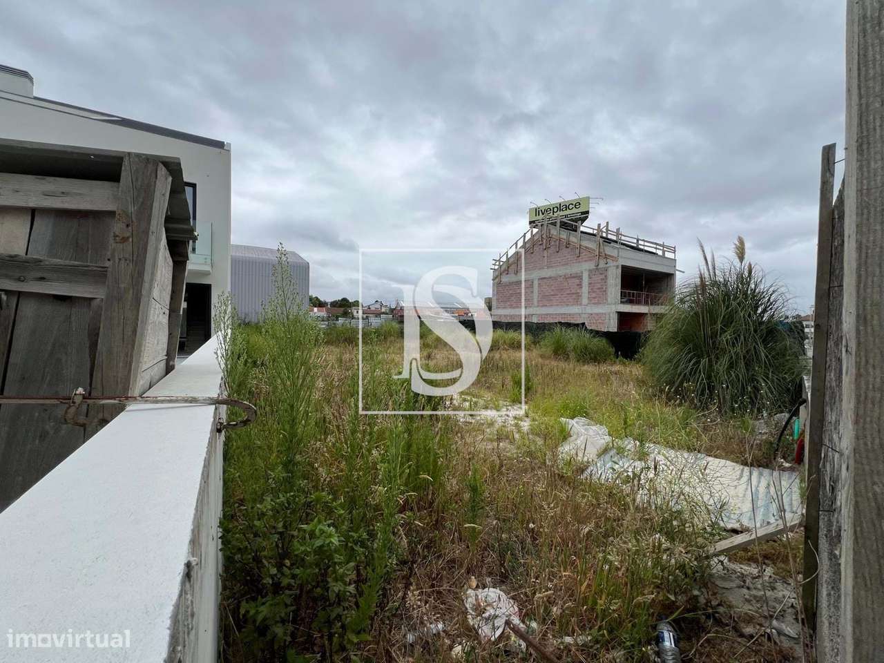 Lote de terreno urbano para construção c/ 407.30m2 - Grande imagem: 5/6