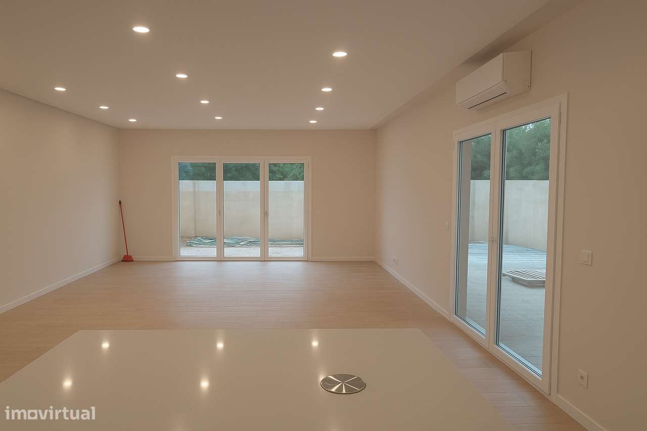 Moradia Térrea  T4 Nova-5