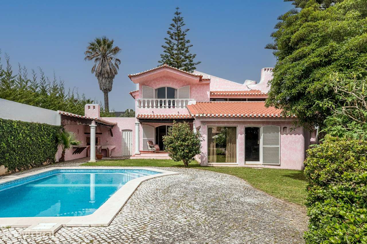 Moradia Exclusiva T4 para Venda em Birre, Cascais, Lisboa - Grande imagem: 2/32