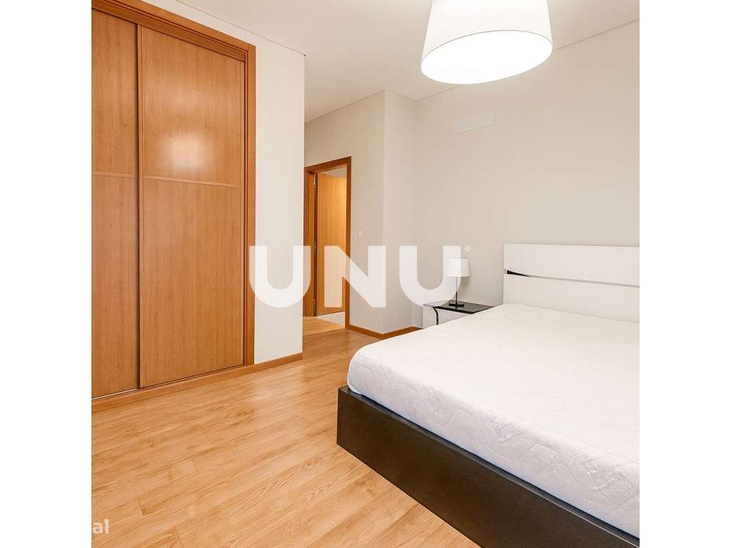 Apartamento T2, com estacionamento, para arrendar em Vila Franca de... - Grande imagem: 5/19