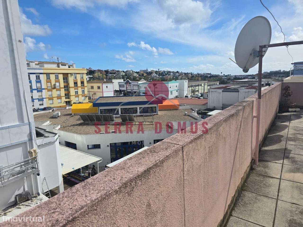 Apartamento T3 com 2 Casas de Banho na Lagoa em Faro-22