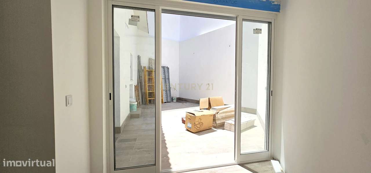 Moradia T2 + 1 no coração do bairro da Ajuda-20