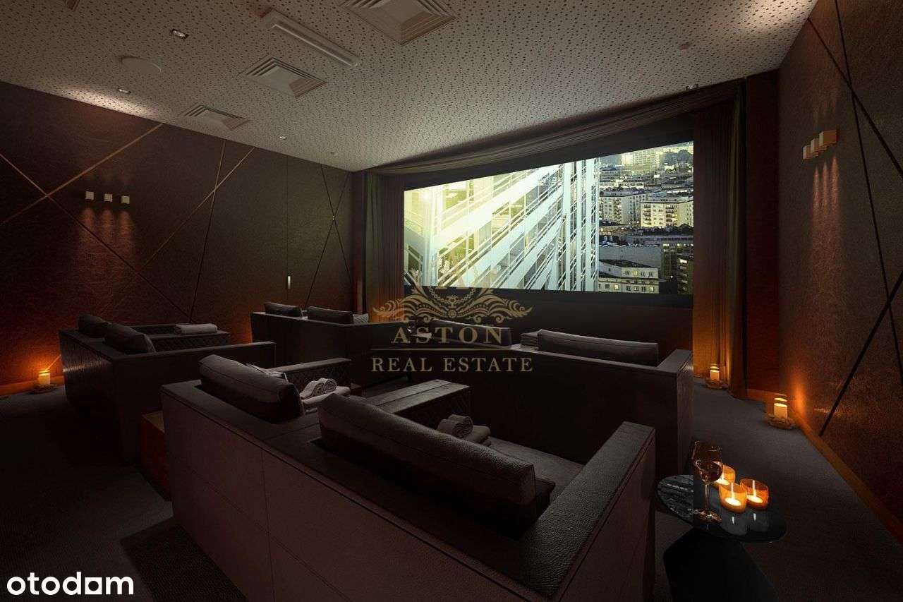 Spacious 5 room 227 sqm apartment on Złota 44-15