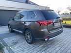 Mitsubishi Outlander - 24