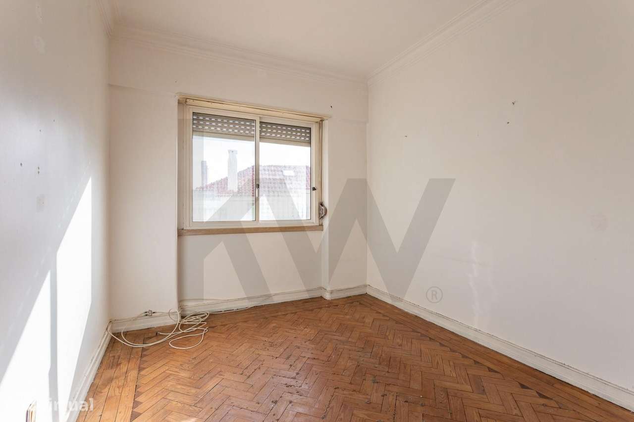 Moradia isolada para (sonhar e) remodelar | 300m2 área | Jardim à volt-26