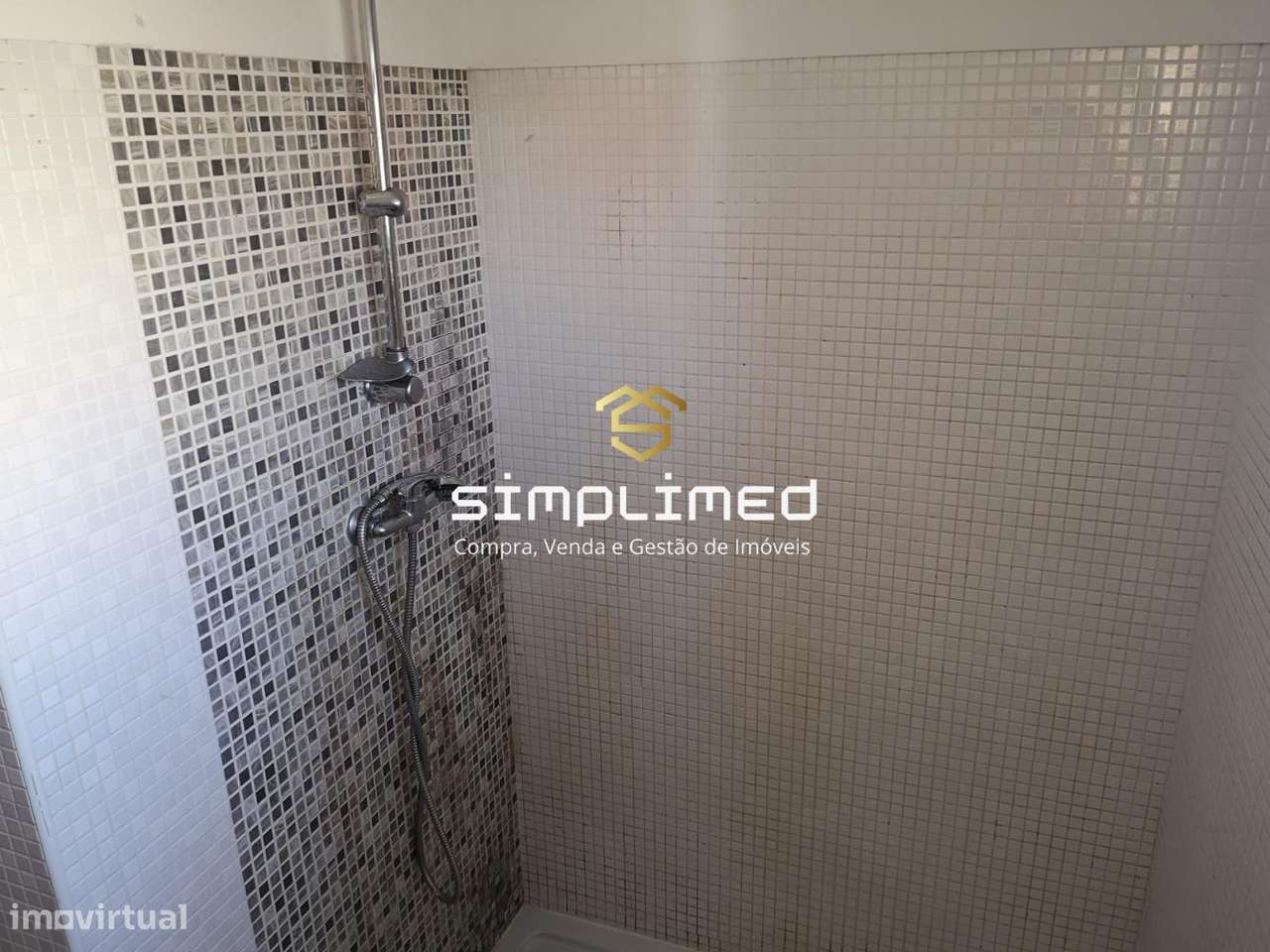Apartamento T1 Transformado em T2 – Lavradio-6