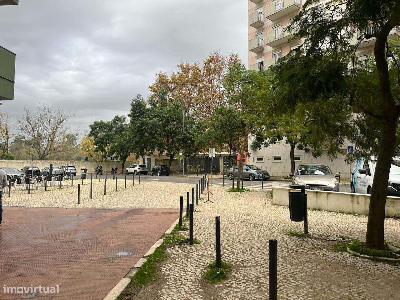 Oportunidade de Investimento — Loja à Venda no Lumiar por 50.000 €-24