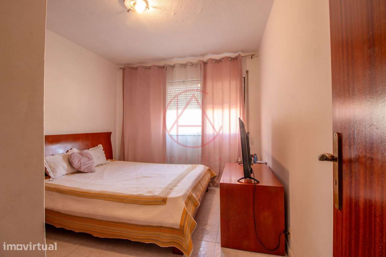 APARTAMENTO T3 1º andar c/ elevador - Sto Antonio da Charneca-16