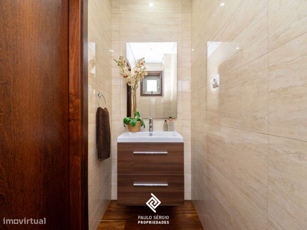 Moradia T3 em Oliveira do Douro, Vila Nova de Gaia-9