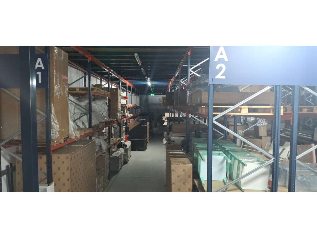 Armazém para Venda e/ou Arrendamento | Zona Industrial de Vialonga ... - Grande imagem: 2/29