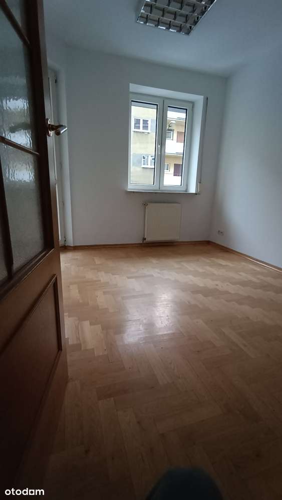 Dwupokojowe biuro z balkonem ul. Poznańska wolne od zaraz - Pełny obrazek: 4/7