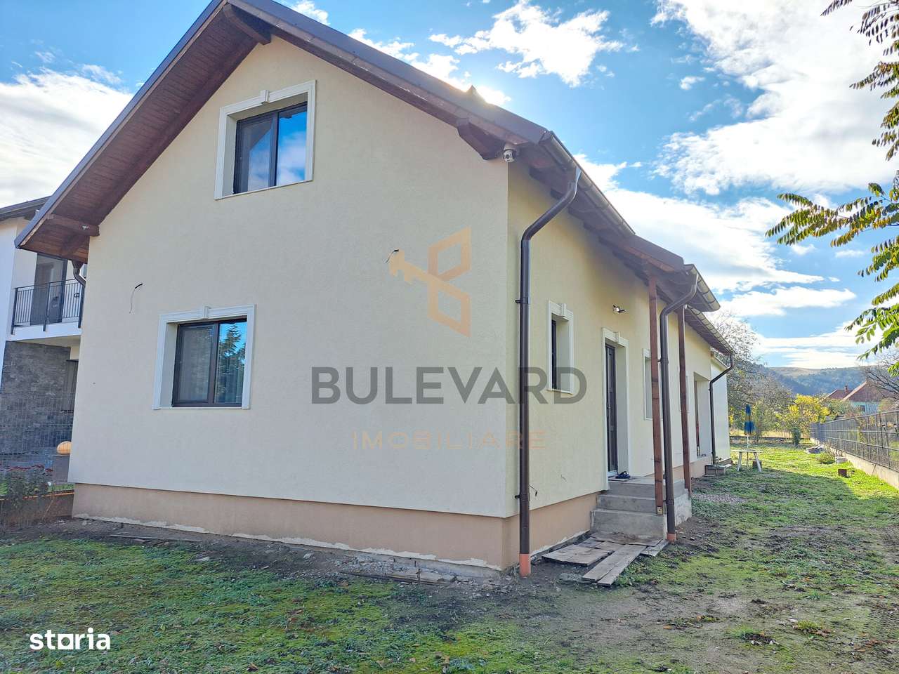 Casa noua + atelier 49 mp + teren 1030 mp!-3