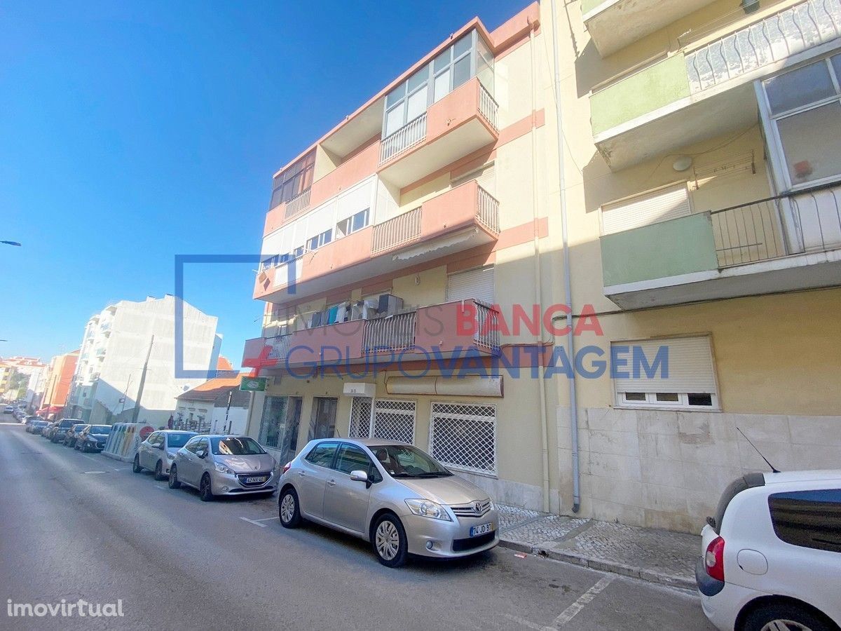 APARTAMENTO T2 SEIXAL