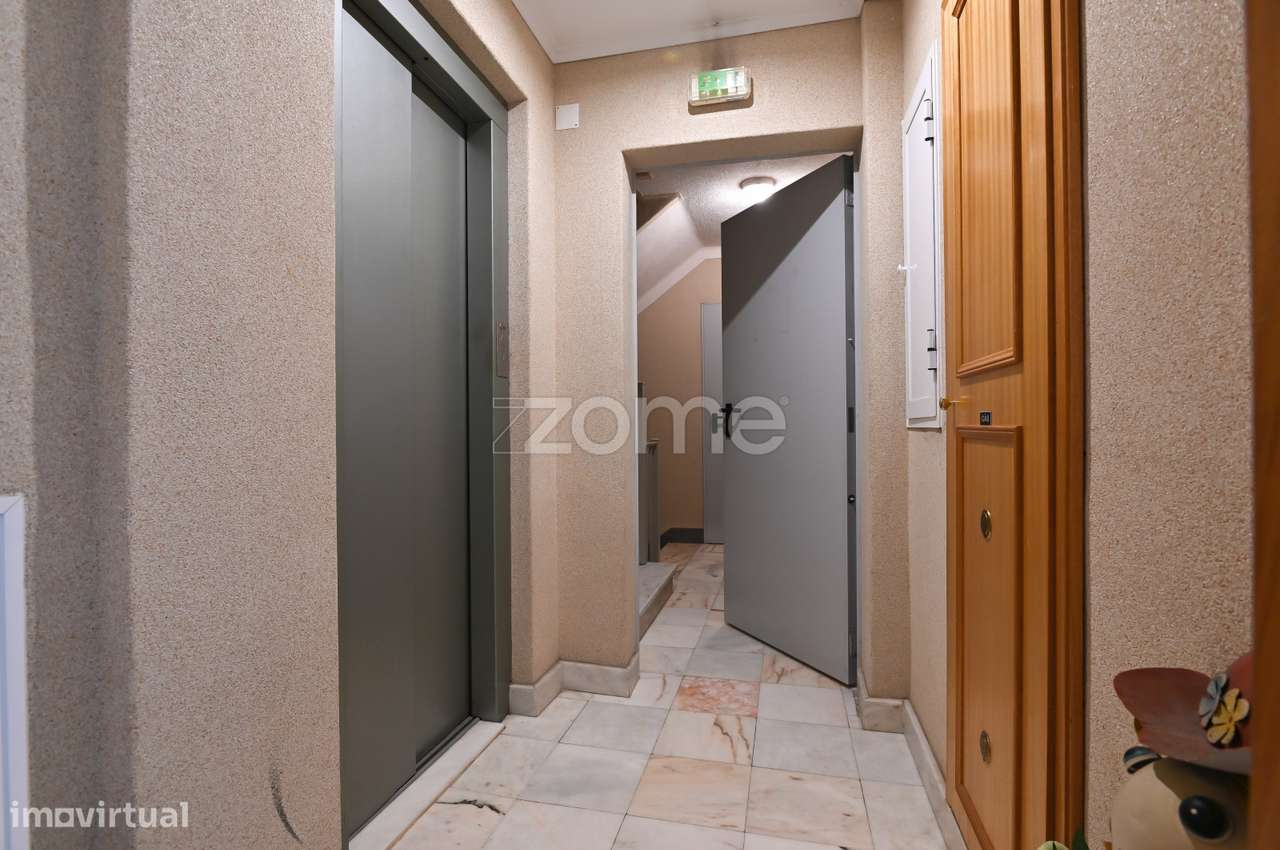 T3 | suíte| 105m2 | 4.º andar | 2 frentes - Grande imagem: 4/29