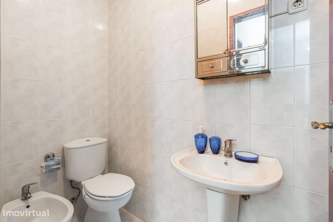 Apartamento T3 Centro da Lixa-9