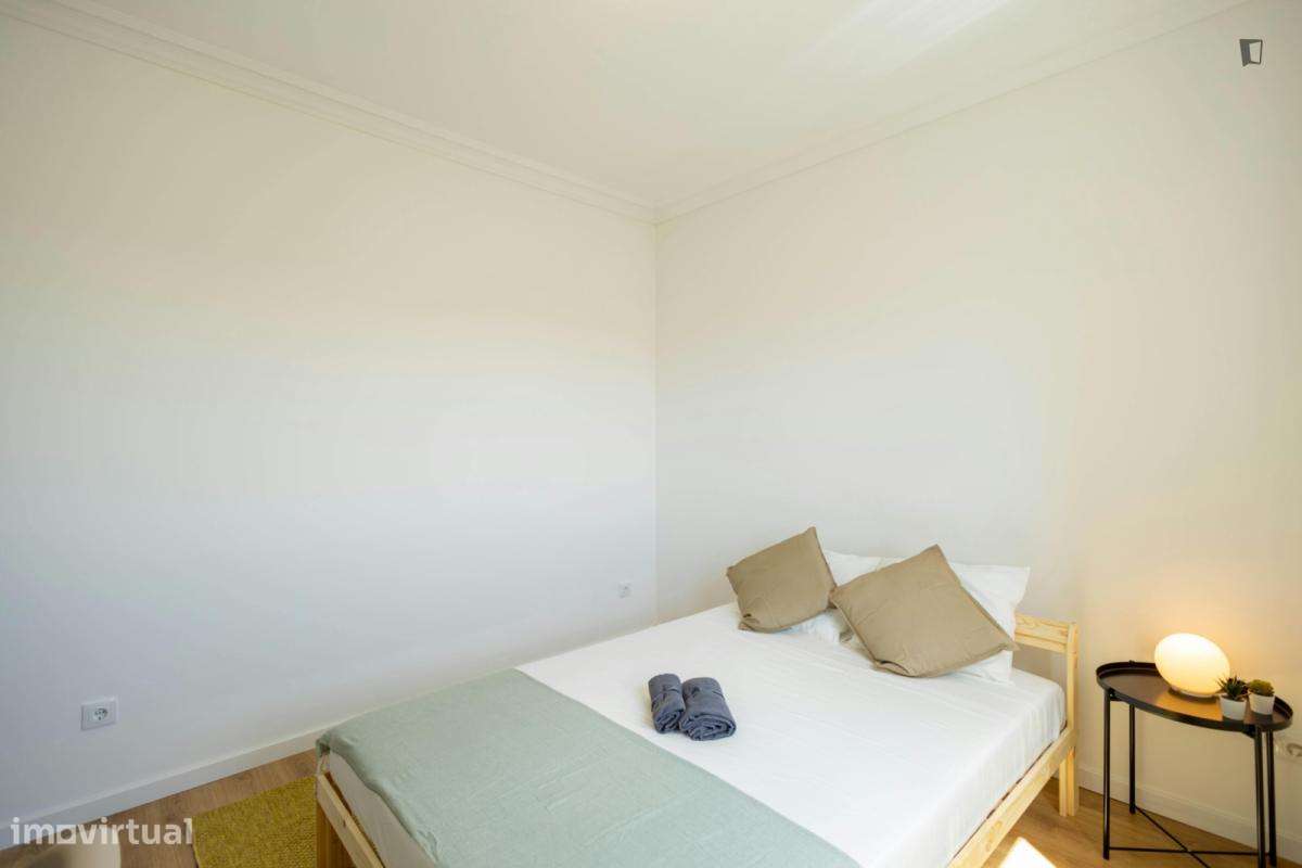 Quarto - localizado em Olaias Lisbon - Grande imagem: 4/5
