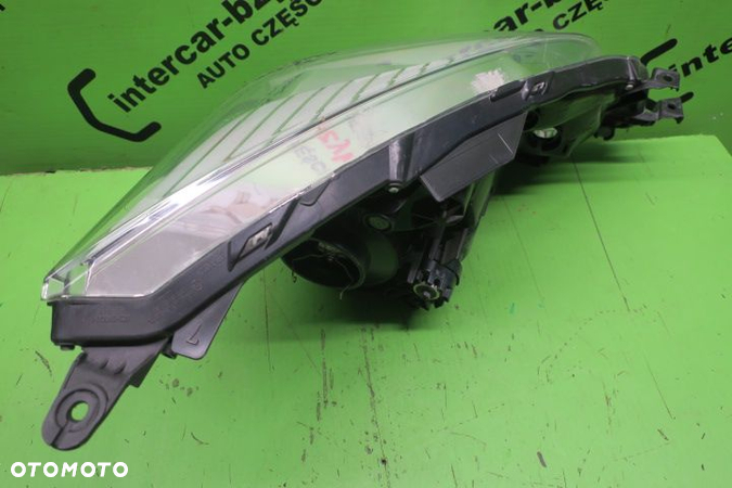 SUBARU TREZIA REFLEKTOR LEWY 2011 2012 2013 2014- - 3