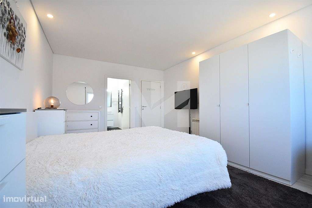 Apartamento T3 | 1ª Linha de Mar | Árvore-18