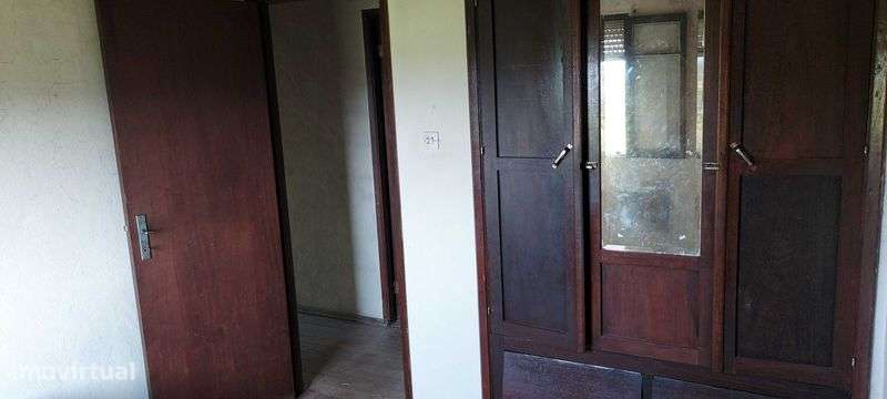 Casa antiga com terreno - Grande imagem: 5/9