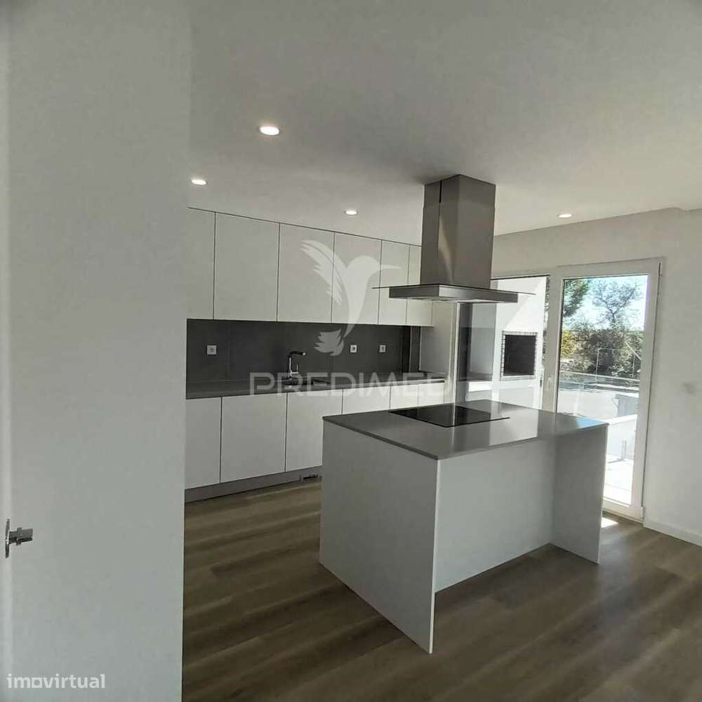 Moradia T4 Nova na Sobreda - Grande imagem: 4/38