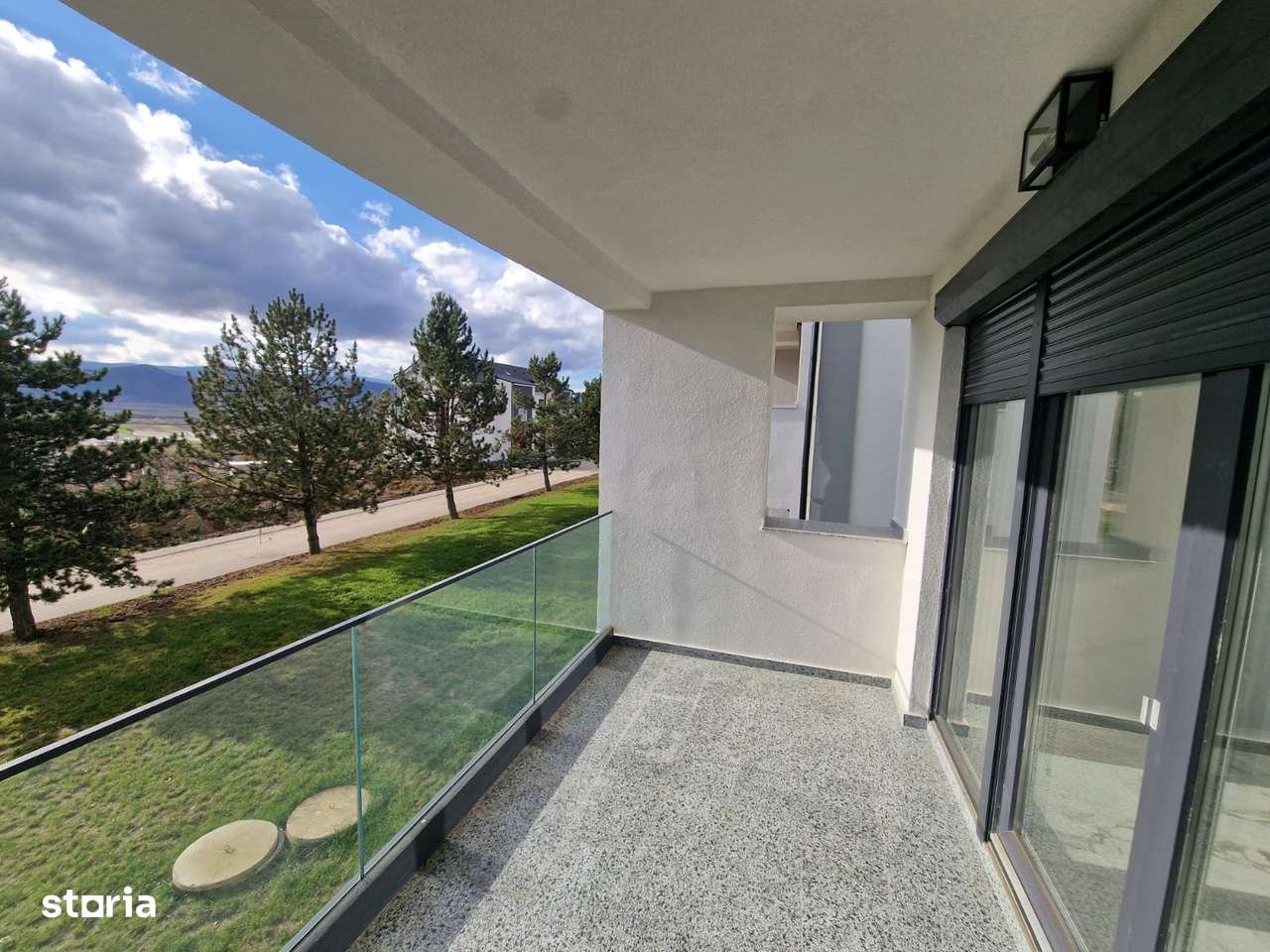 Vand apartament 3 camere nou-10