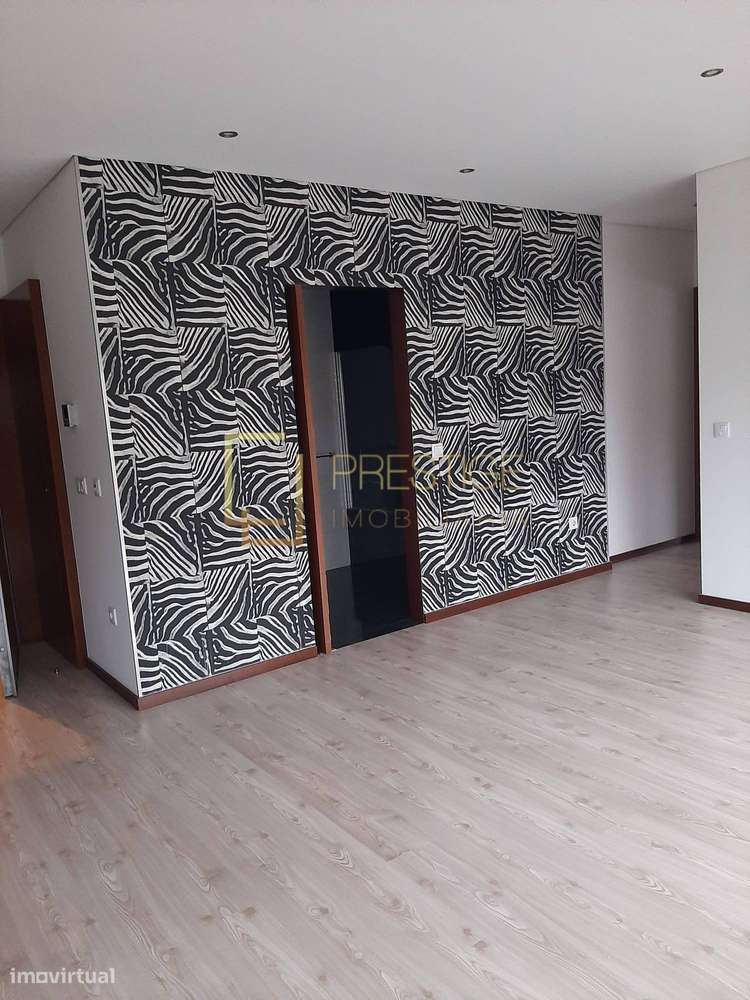 Arrenda Apartamento T-2 Centro das Termas S. Vicente Penafiel - Grande imagem: 5/11