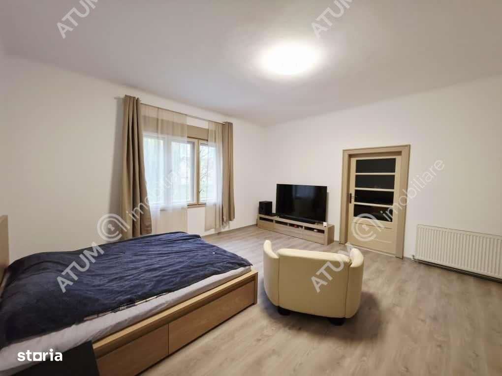 Casa 5 camere si gradina de 370 mp in zona Piata Cibin din Sibiu - Imagine principală: 4/13
