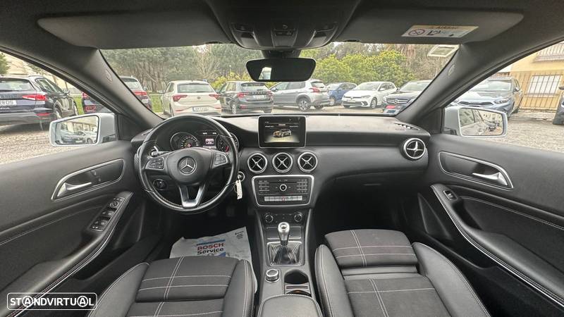 Mercedes-Benz A 180 Dynamic Edition - 11