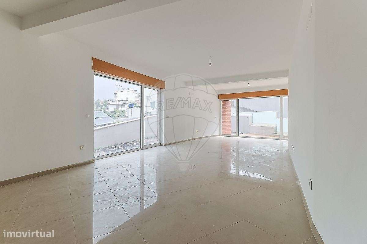 Venda de Moradia T4 + 1 em São Martinho do Bispo, Coimbra - Grande imagem: 2/28